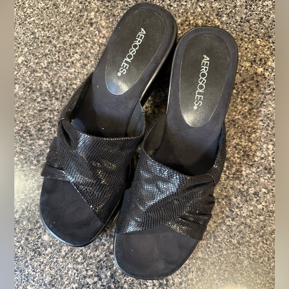 AEROSOLES Shoes - Aerosoles On Deck Black Snake Sandals NWT